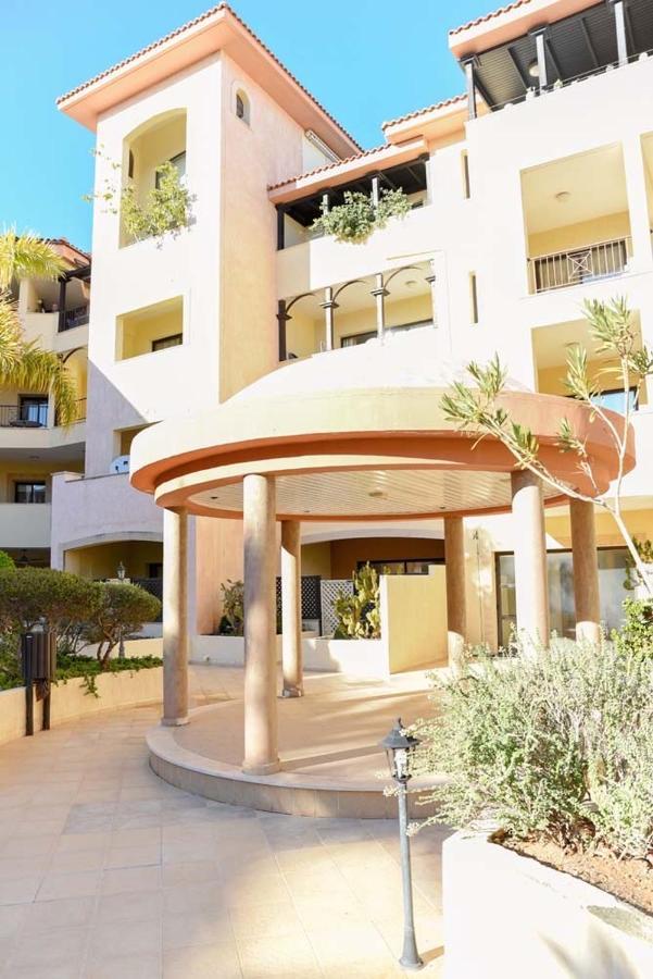 Queens Garden Walking Distance To The Beach Paphos Exterior foto